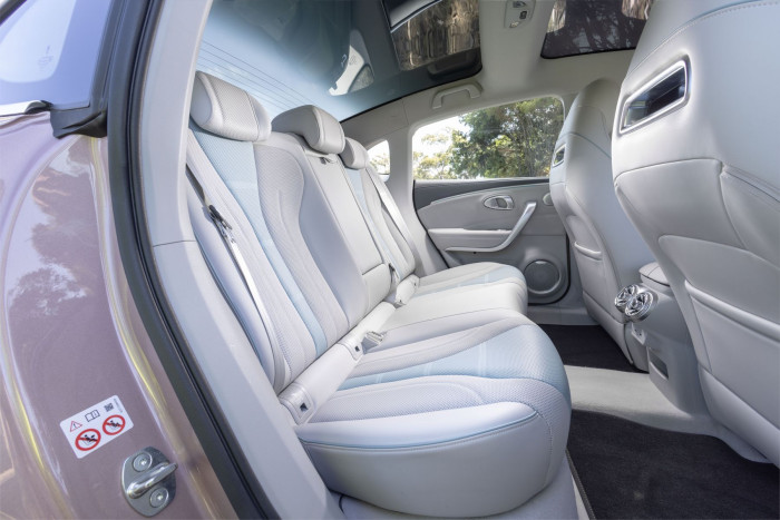 Aus ihnen ertönt der Klang eines Sechszylinder-Verbrennungsmotors. (Bild: Great Wall Motor / press-inform)